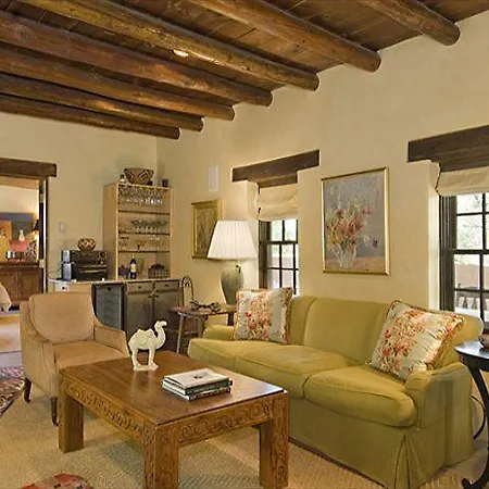 Garcia Street Gardens Holiday home *